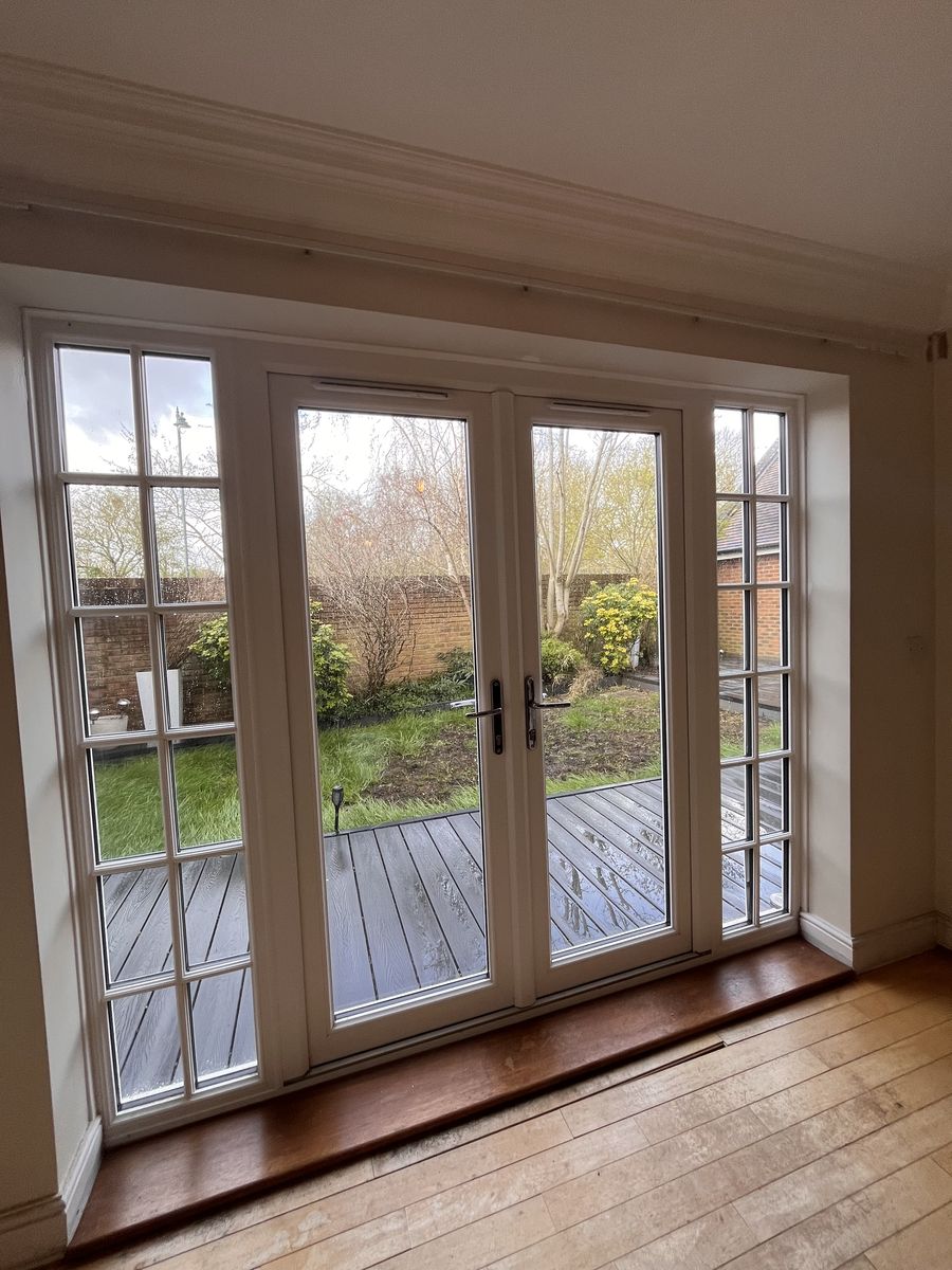 Period property window inspection during EPC assessment