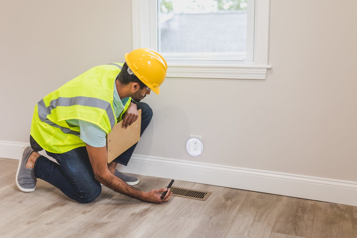 Kubo EPC energy assessor surveying a property in London